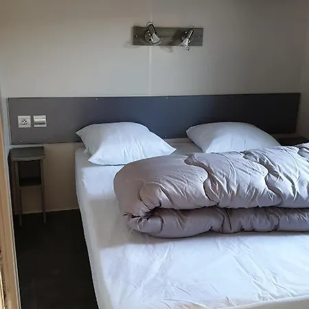 Mobil 6-8 Places Parcelle 4 Climatise * Biville-sur-Mer