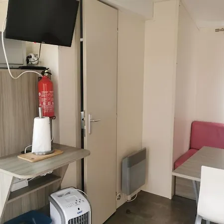 Mobil Pour 8 Pers. - Api-1-52-2889 * Biville-sur-Mer