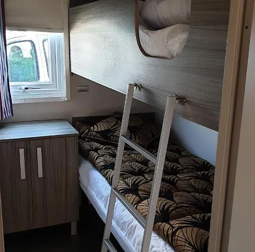 Kamp alanı Mobil 6-8 Places Parcelle 4 Climatise *