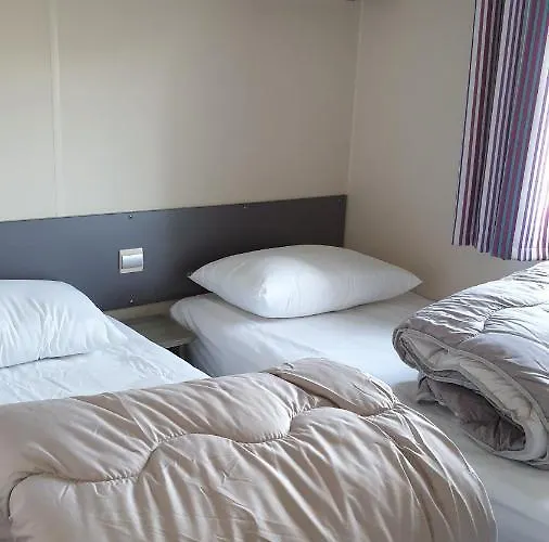 Mobil 6-8 Places Parcelle 4 Climatise * Biville-sur-Mer