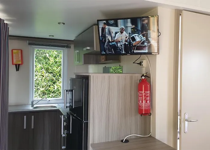 Mobil 6-8 Places Parcelle 4 Climatise