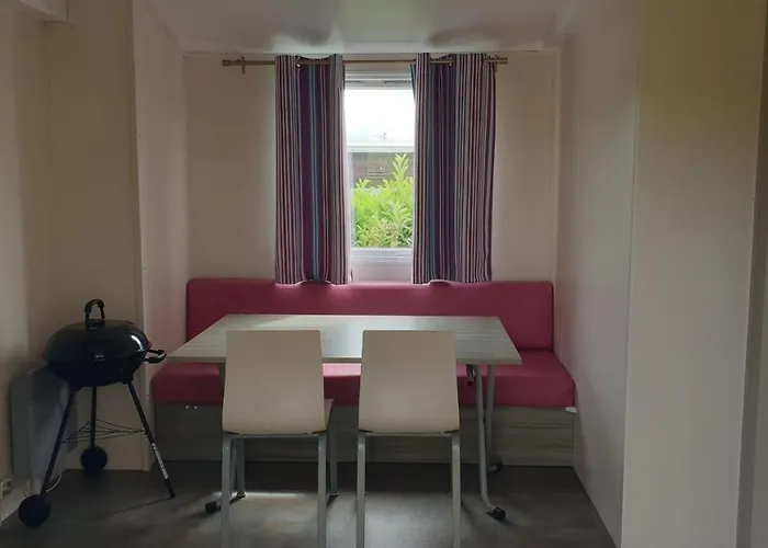 Mobil 6-8 Places Parcelle 4 Climatise *